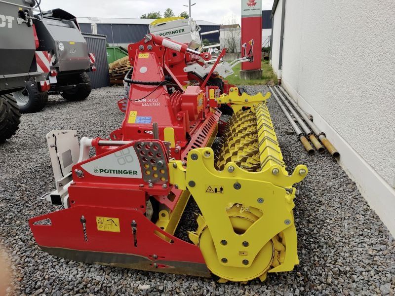 Pöttinger LION 3030 MASTER