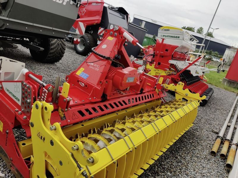 Pöttinger LION 3030 MASTER