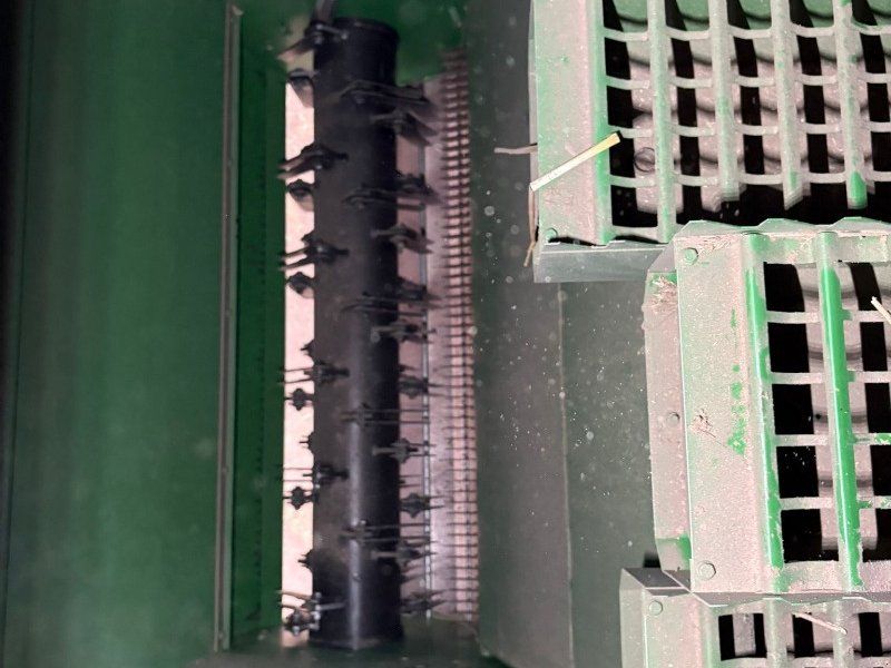 John Deere T560