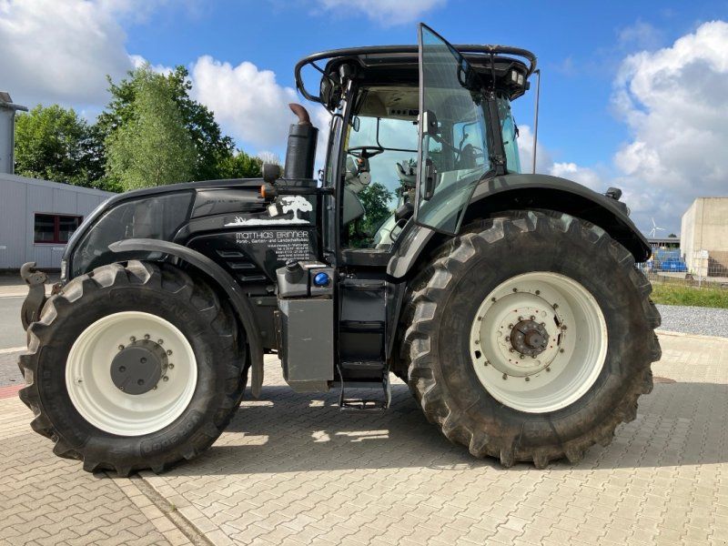 Valtra S323