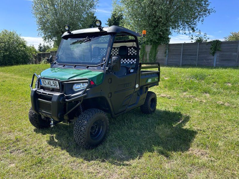 Kioti K9