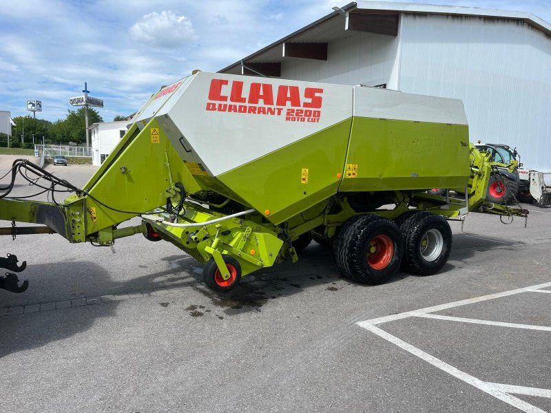 Claas Quadrant 2200 RC Tandem
