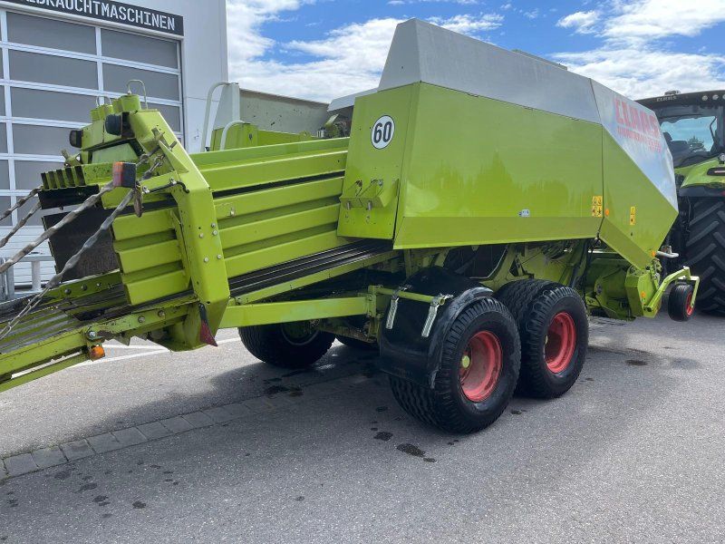 Claas Quadrant 2200 RC Tandem