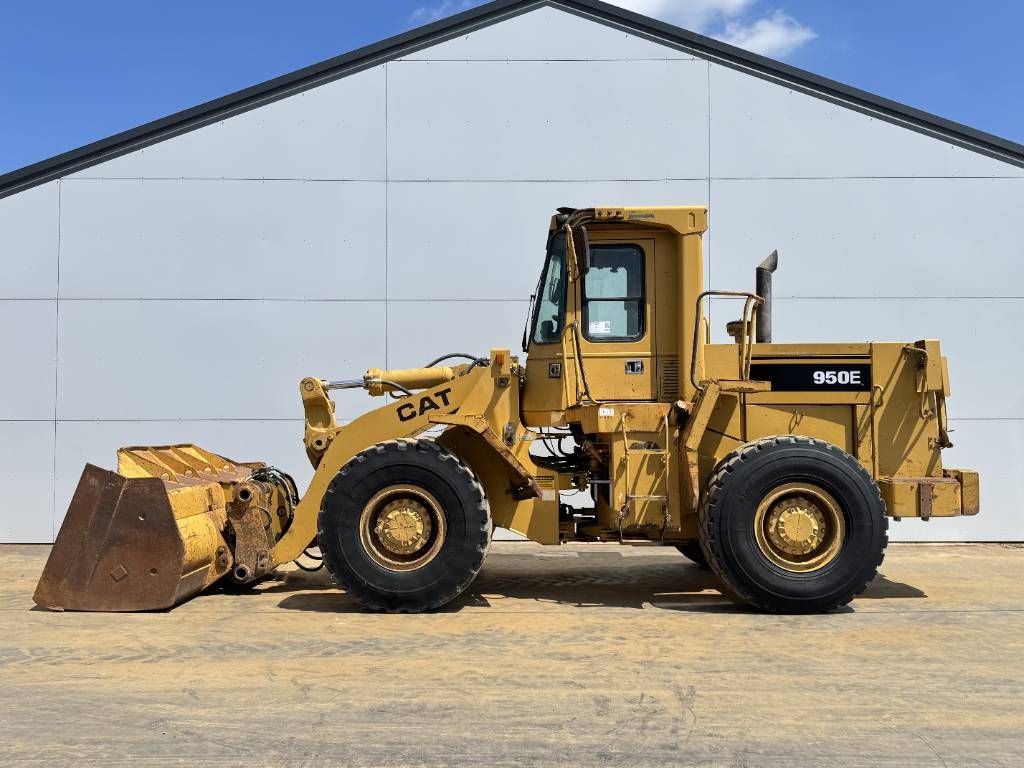 CAT 950E - Quick Coupler / Good Overall Condition