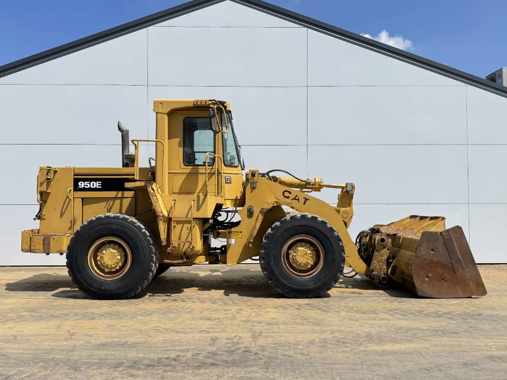 CAT 950E - Quick Coupler / Good Overall Condition