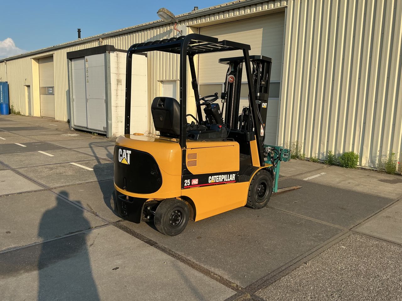 Heftruck Caterpillar EP25K-PAC Elektrisch