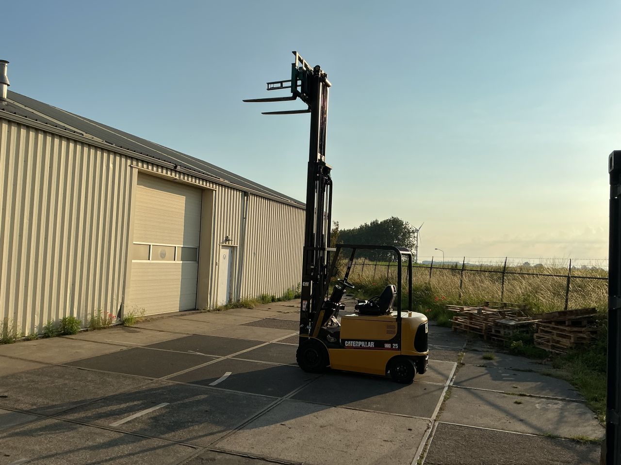 Heftruck Caterpillar EP25K-PAC Elektrisch