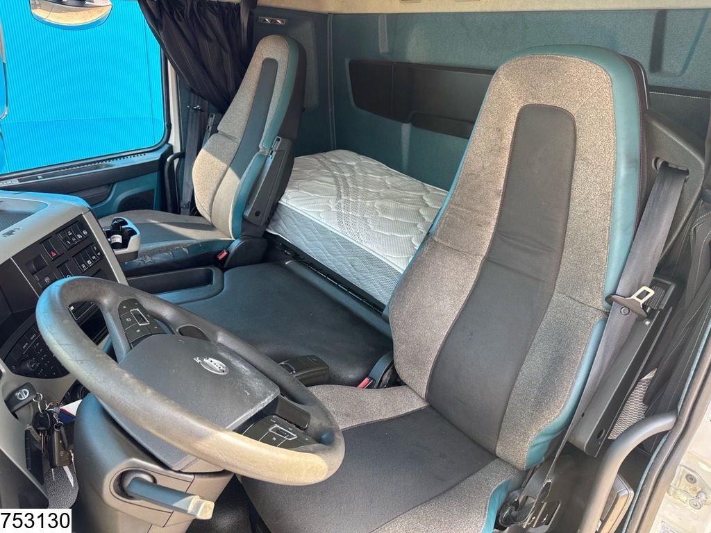Volvo FM 460 EURO 6, Lohr, PTO