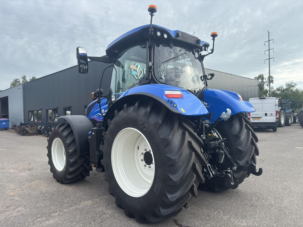 NEW HOLLAND T6.145DC STAGE V