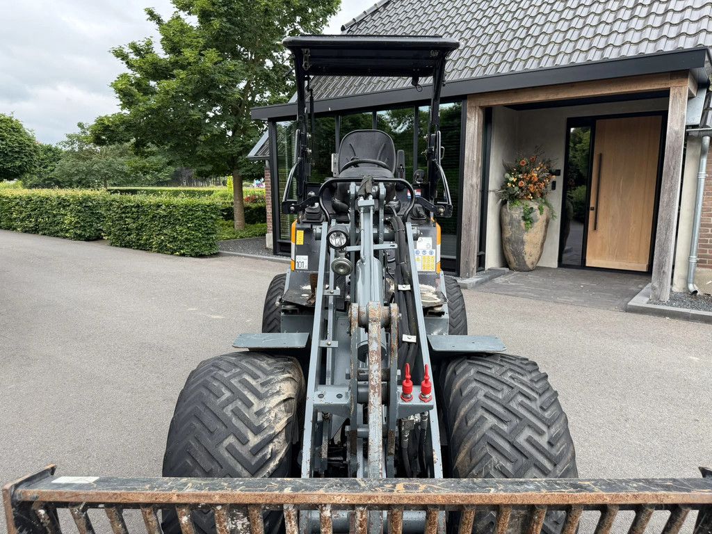 Giant G2500 X-tra HD