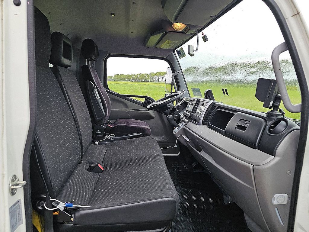 FUSO CANTER 7C18 amt 3 seats airco