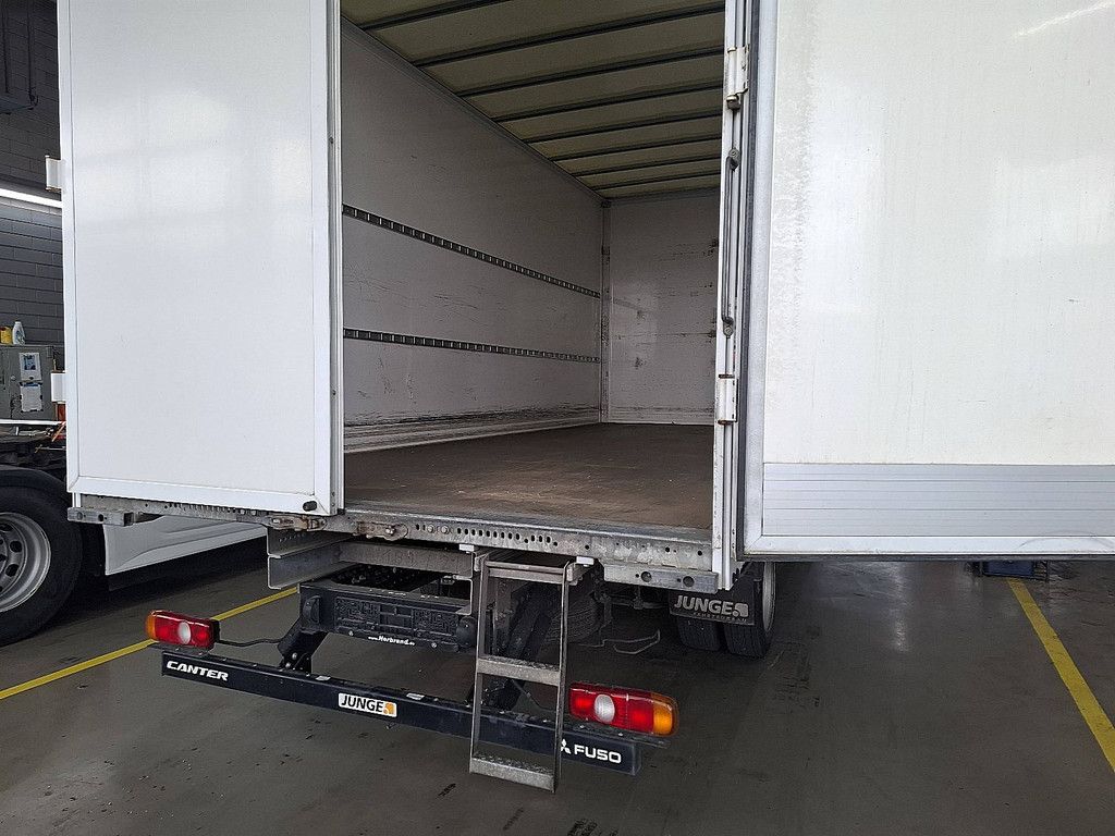 FUSO CANTER 7C18 amt 3 seats airco