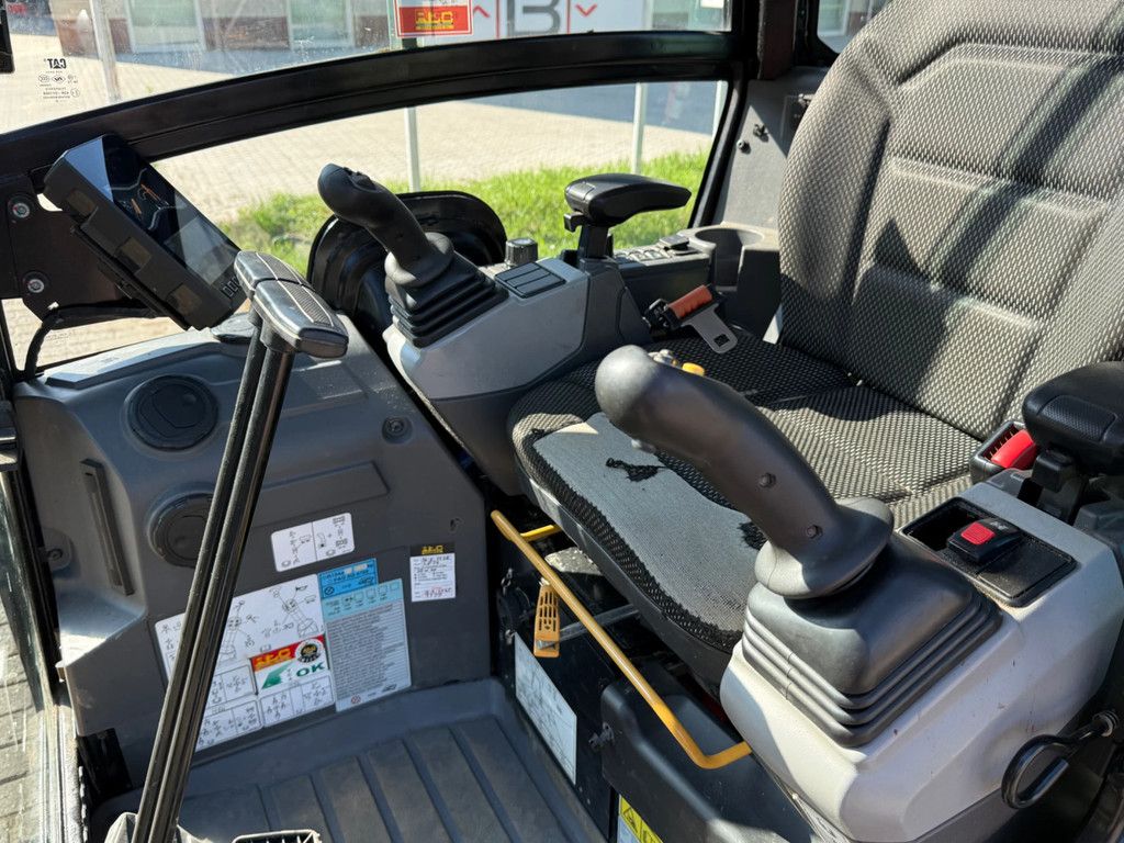 Caterpillar 302NG