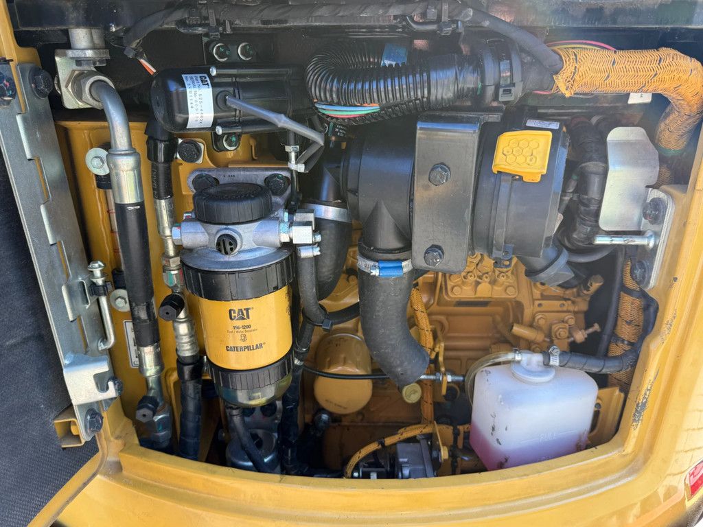 Caterpillar 302NG