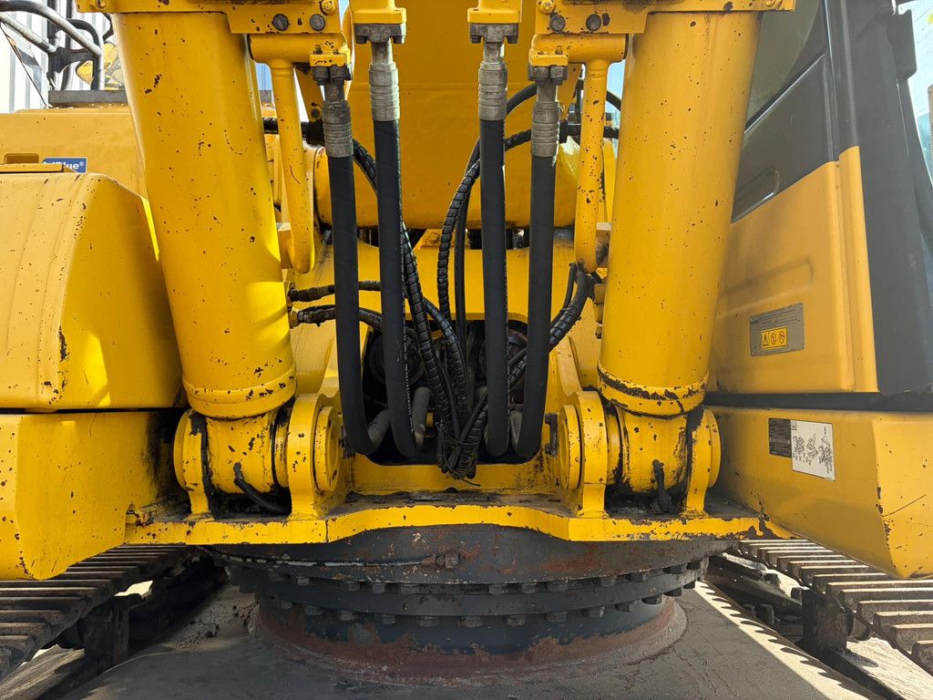 Komatsu PC490LCD-11
