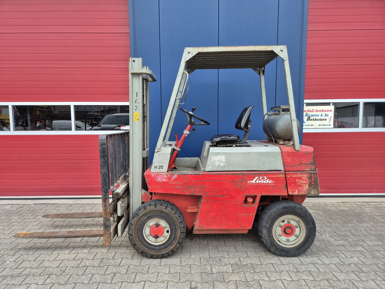 LINDE H25 LPG HEFTRUCK 2.5 TONS MET SIDESHIFT