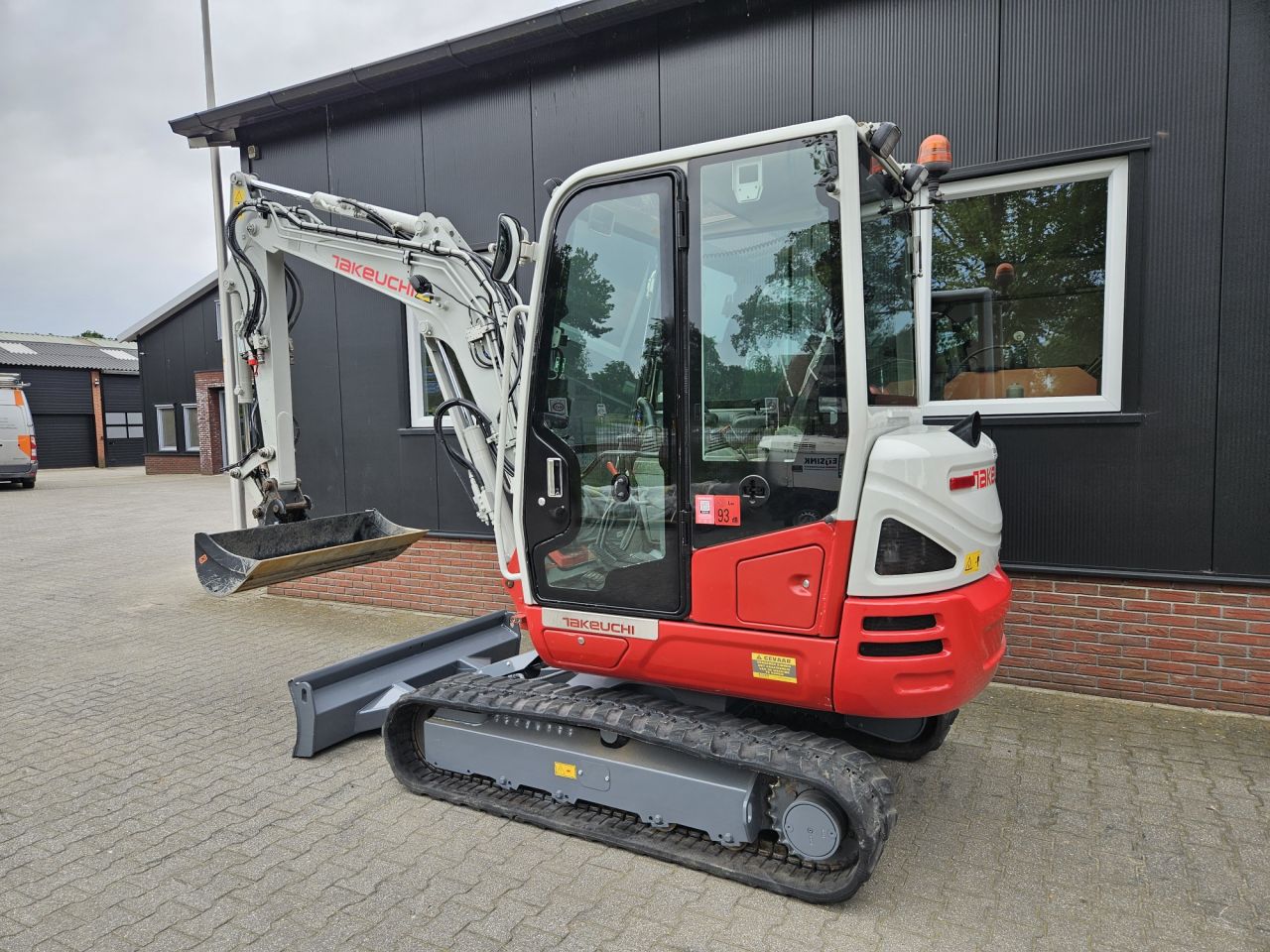 Takeuchi TB235-2 Stage V
