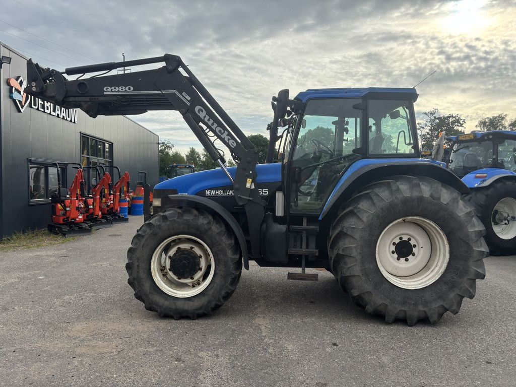 NEW HOLLAND TM165