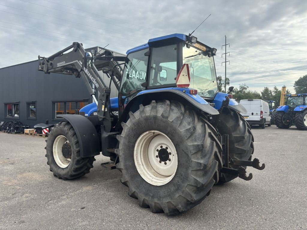 NEW HOLLAND TM165