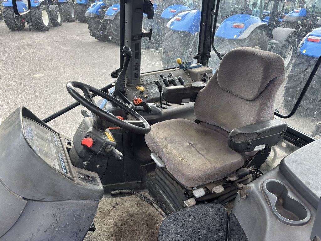 NEW HOLLAND TM165