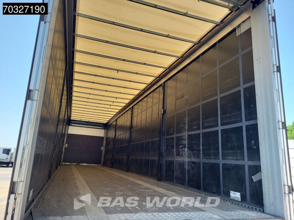 Schwarzmüller Lift + Sliding Roof Lift Axle Hubdach