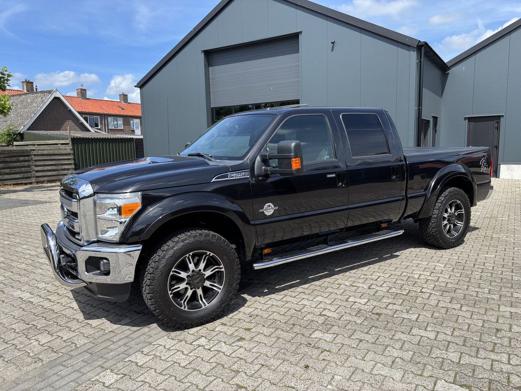 Ford F-250 6.7 V8 Powerstroke. Superduty, Lariat, Crew-Cab, Grijs kenteken.