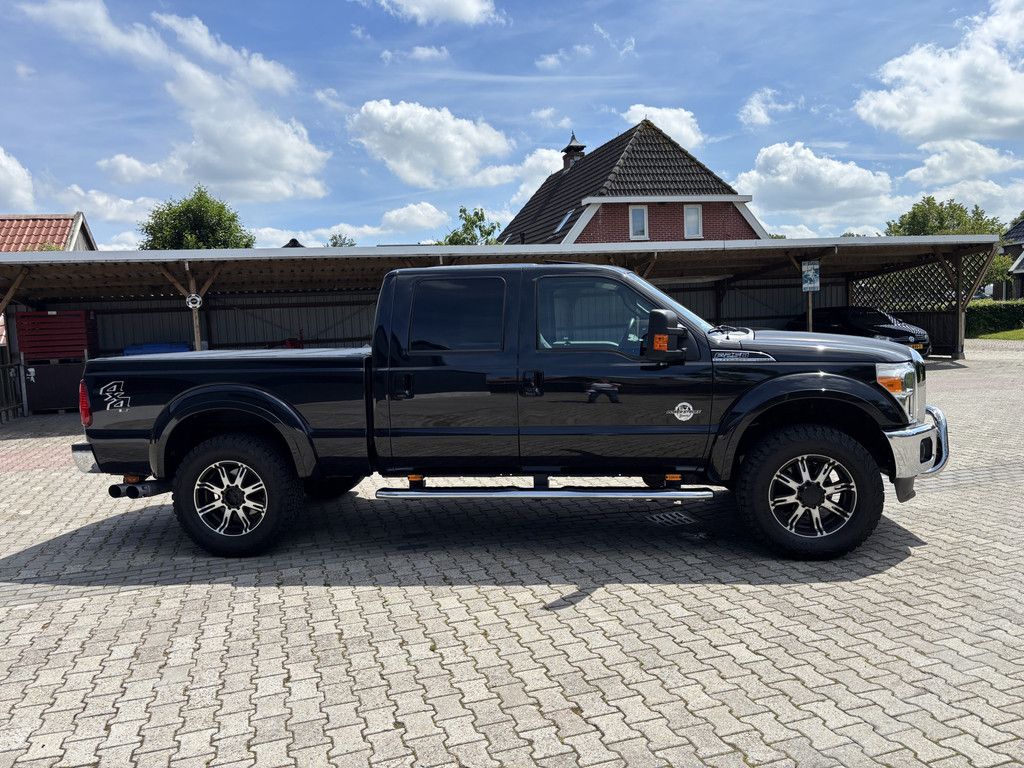 Ford F-250 6.7 V8 Powerstroke. Superduty, Lariat, Crew-Cab, Grijs kenteken.