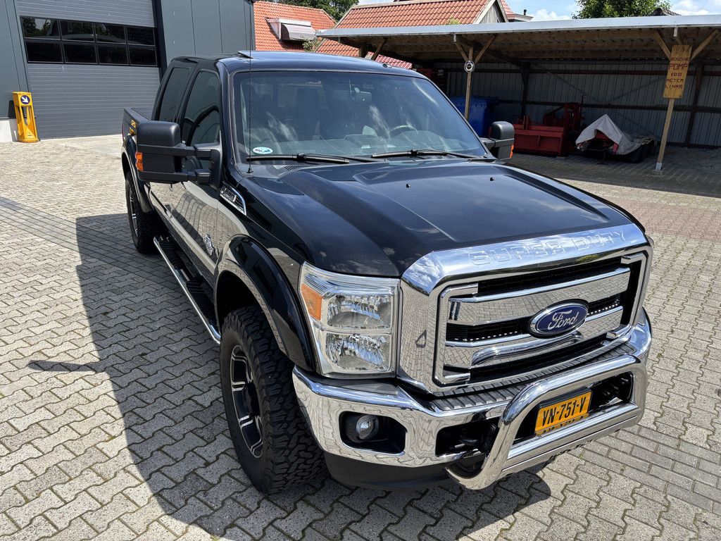 Ford F-250 6.7 V8 Powerstroke. Superduty, Lariat, Crew-Cab, Grijs kenteken.