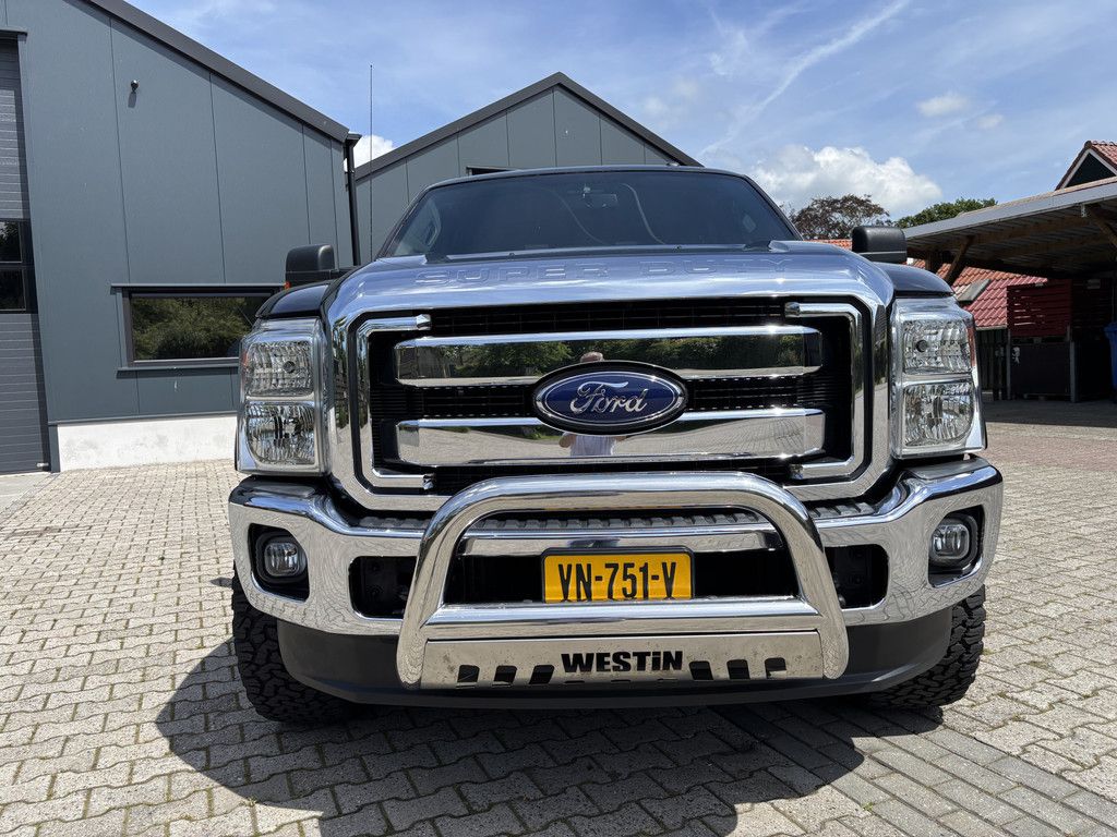 Ford F-250 6.7 V8 Powerstroke. Superduty, Lariat, Crew-Cab, Grijs kenteken.