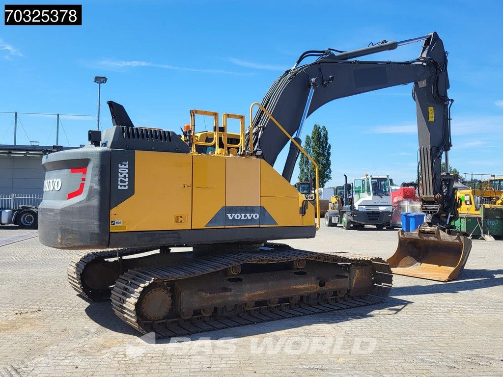 Volvo EC250 E L Trimble 3D GPS - Tiltrotator
