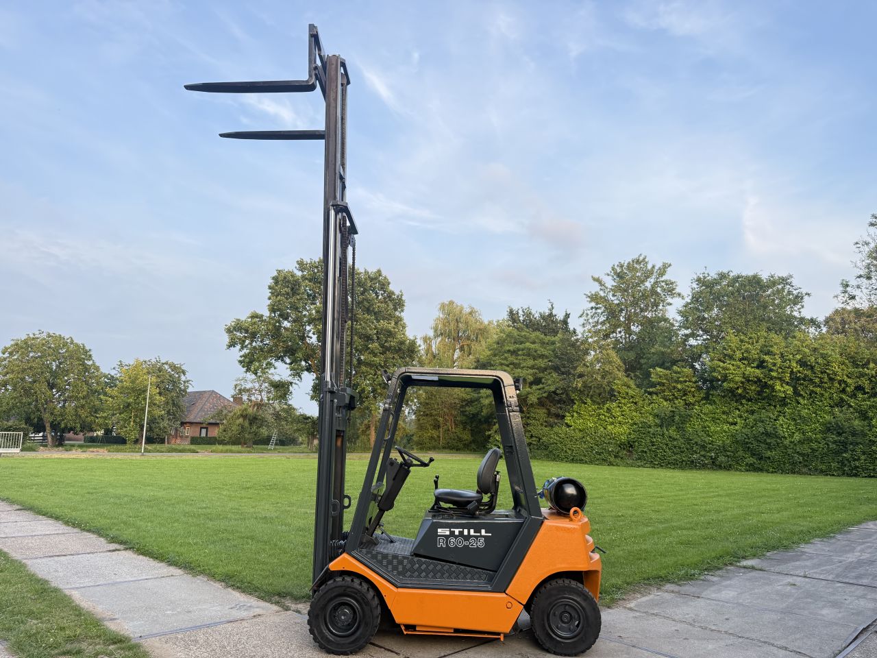Still 2500KG LPG heftruck 3-delige containermast + verlichting