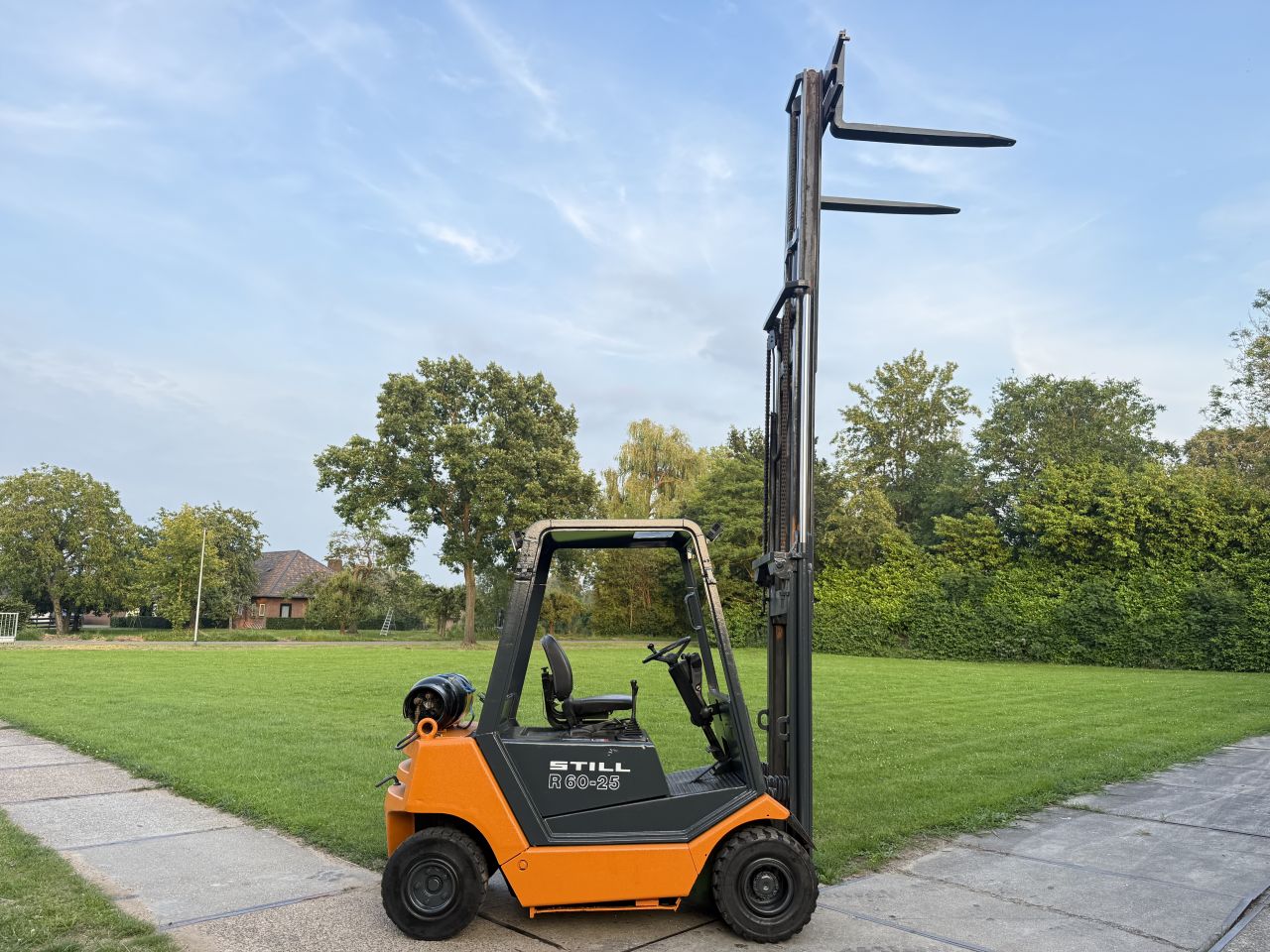 Still 2500KG LPG heftruck 3-delige containermast + verlichting