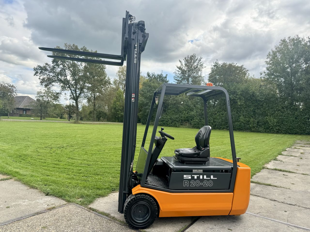 Still 2 tonner elektrisch 3-delig 690CM 2021accu 4 ventielen