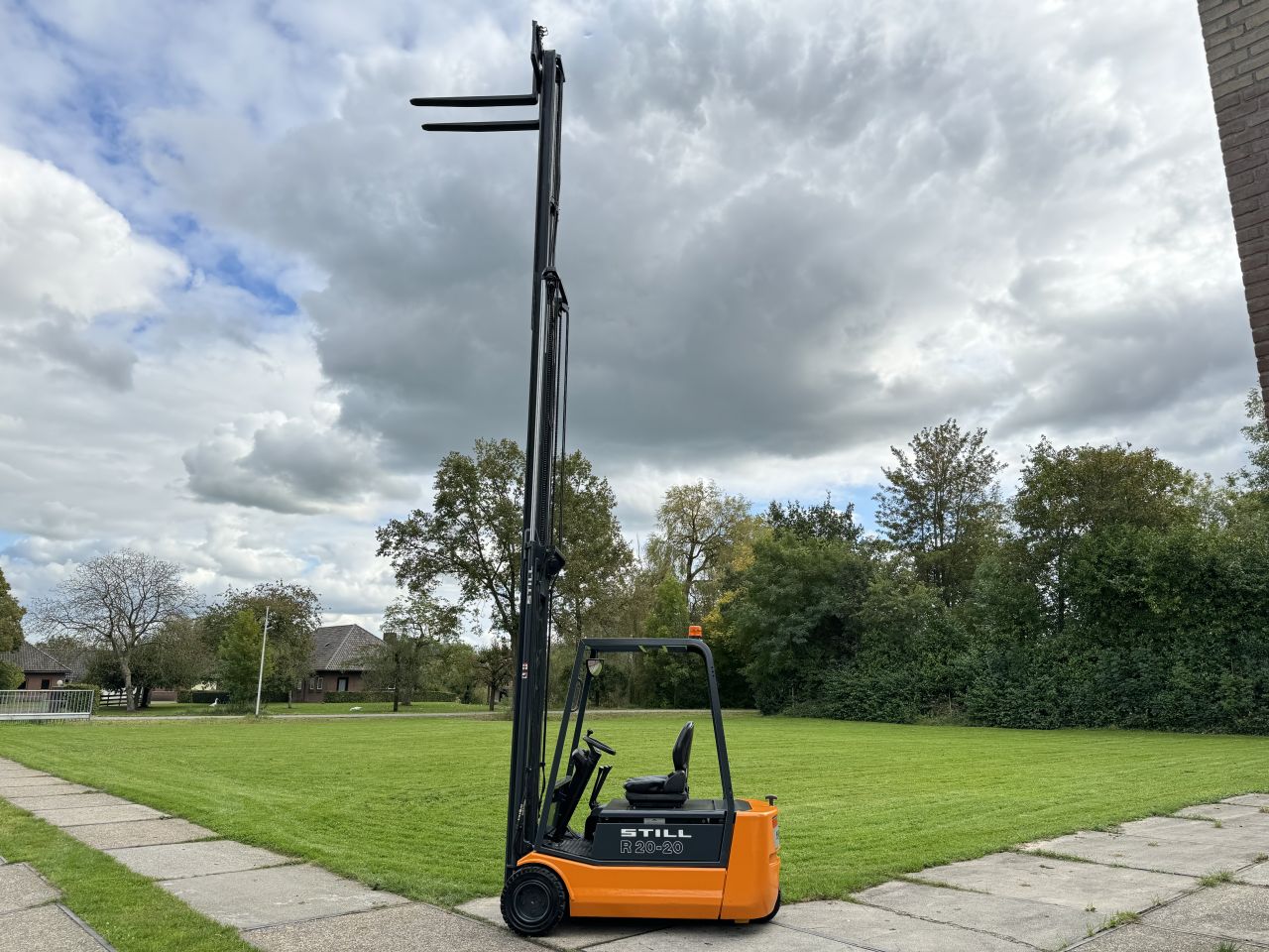 Still 2 tonner elektrisch 3-delig 690CM 2021accu 4 ventielen