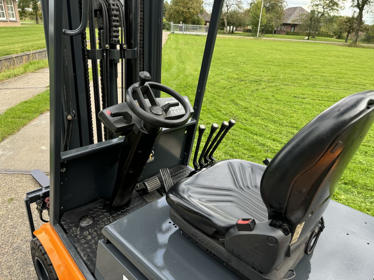 Still 2 tonner elektrisch 3-delig 690CM 2021accu 4 ventielen