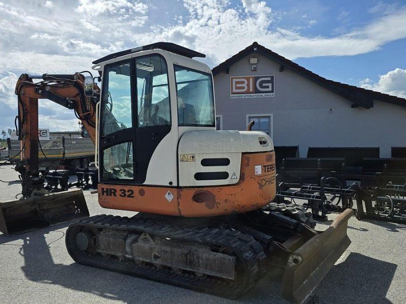 Schaeff HR 32