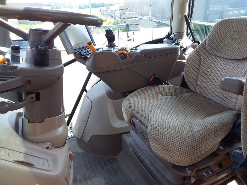 John Deere 6155R