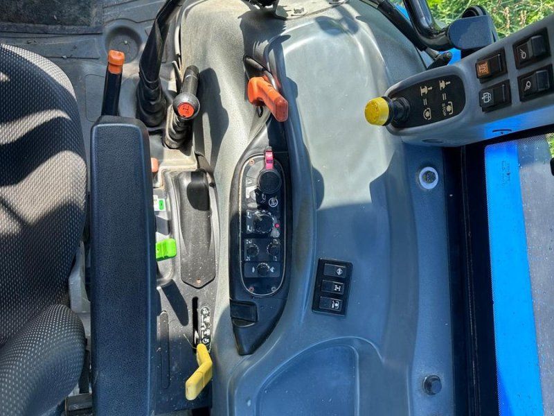New Holland TL100A (4WD)