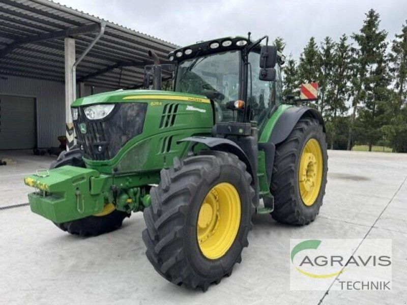 John Deere 6215 R