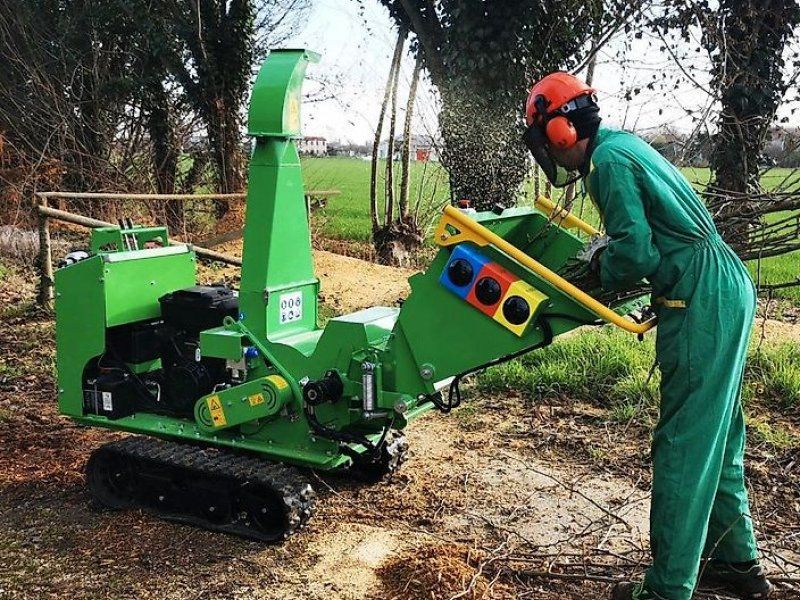 Holzhäcksler Holzhacker Holzschredder Trommelhacker Trommelhäcks