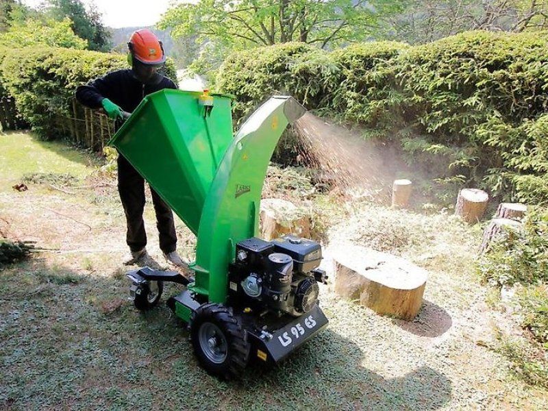 Laski Holzschredder Holzhäcksler Holzhacker Buschholzhäcksler