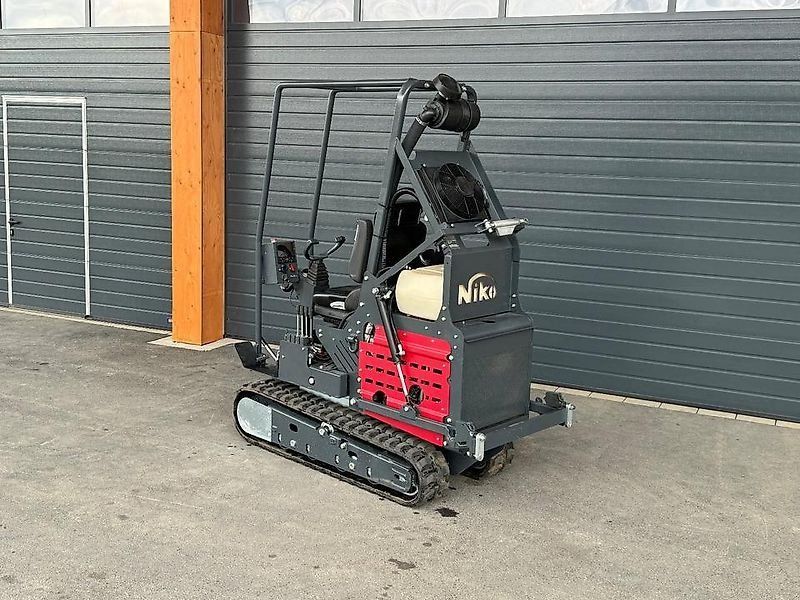 Niko Raupe Mähraupe Geräteträger Weihnachtsbaumraupe Mulchraupe