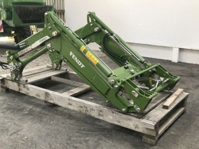 Fendt FRONTLADER CARGO 4X/75 C