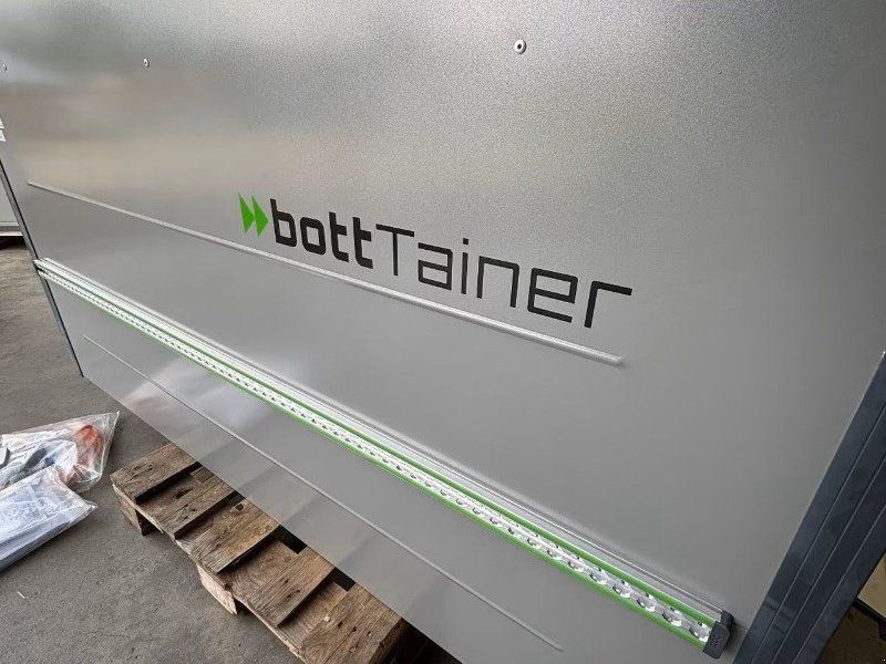 Stihl BottTainer mobiler Akku-Container für Pritsche
