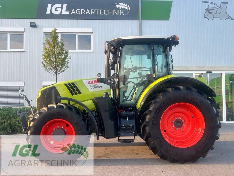 Claas Arion 620