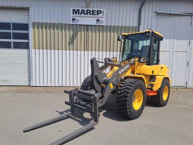 Volvo L 30