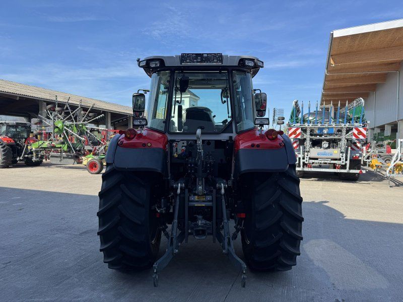 Massey Ferguson 5S.105
