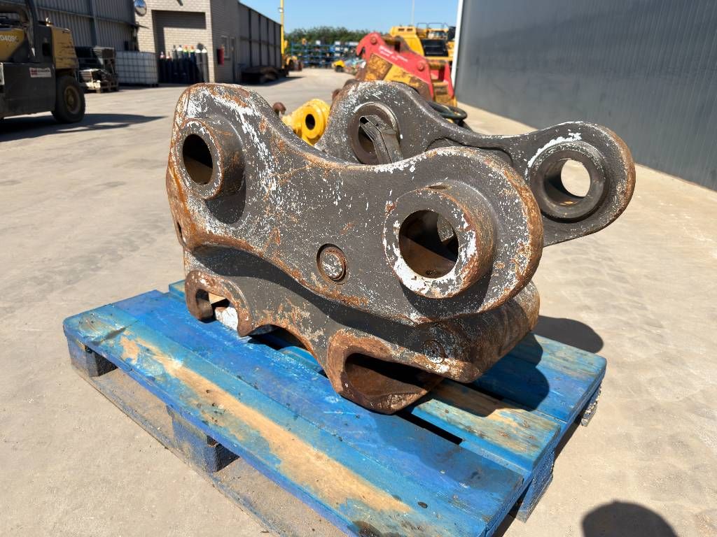 Miller EC290 / EC300 Geith