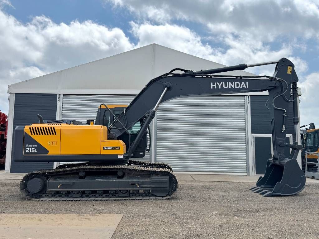Hyundai R215L Smart X Plus *2026 Model* - Hammer Lines