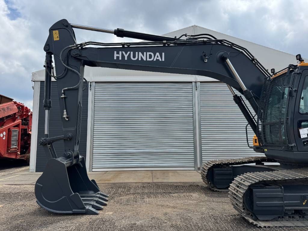 Hyundai R215L *2026 Model* - Hammer Lines